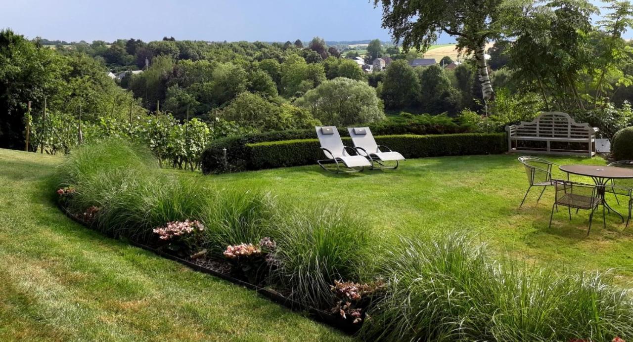 B&B Les Cresses Ciney Exteriör bild