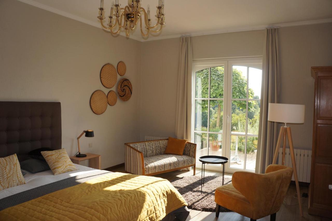 B&B Les Cresses Ciney Exteriör bild