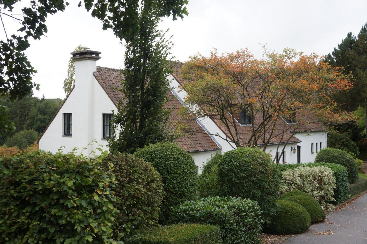 B&B Les Cresses Ciney Exteriör bild